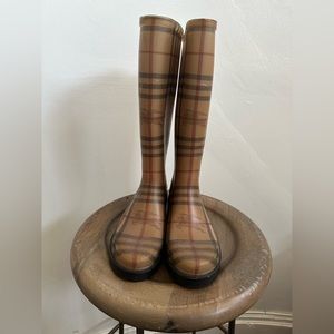 ❤️‍🔥BURBERRY RAIN BOOTS ❤️‍🔥